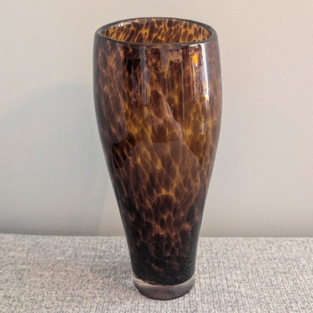 Brown/Amber Spotted Leopard/Tortoiseshell Pattern 9.5" Tapered Glass Vase